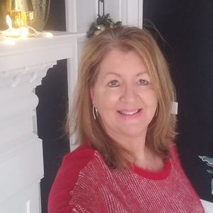 Meet your Posher, Carla